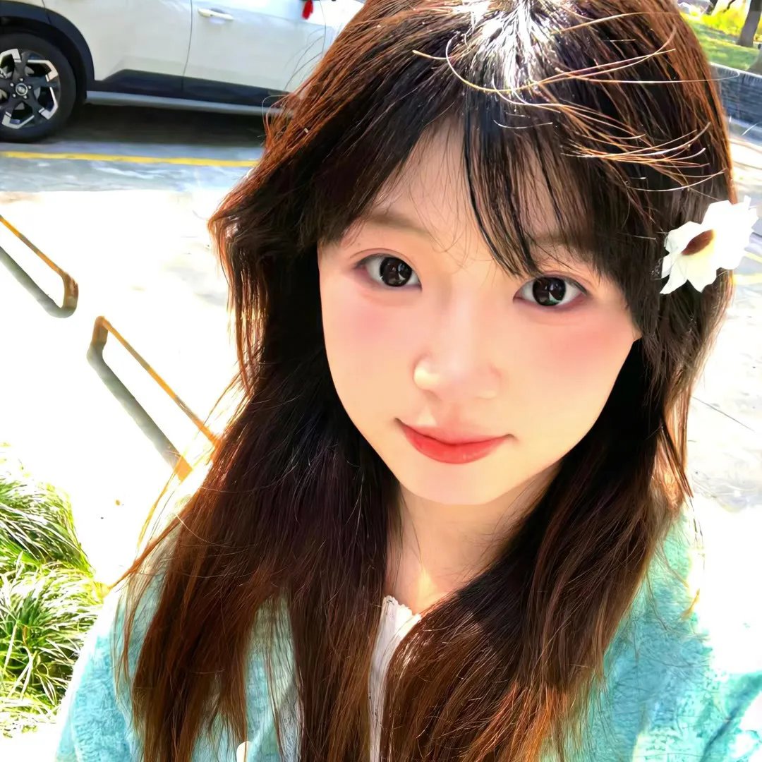 《某女星被曝整容失败，面部僵硬做不了表情》配图